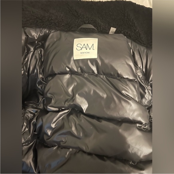 SAM. Black Puffer with faux fur trim and stand up collar. - Picture 4 of 5